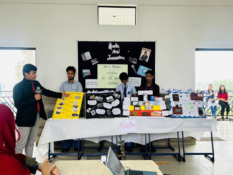 annual-exhibition 6